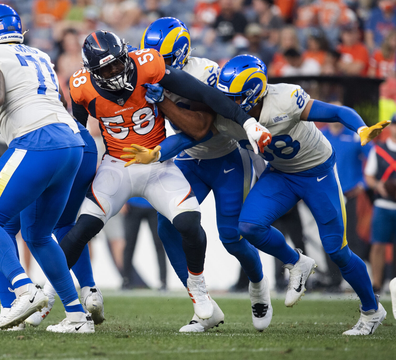 08_28_21 broncos rams02544.jpg